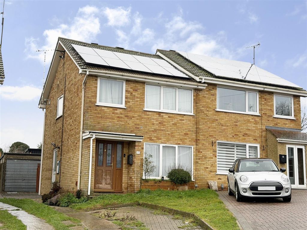 Property photo 1 of 1 Front