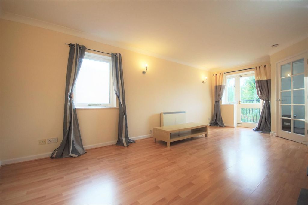 Property photo 3 of 10 Dsc04578.Jpg