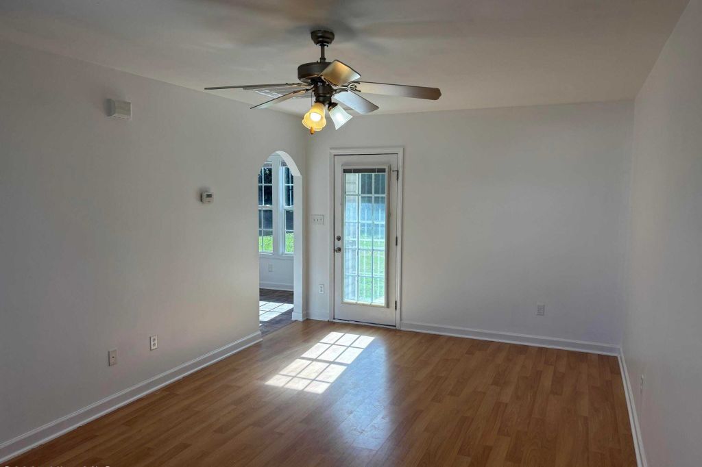 Property photo 2 of 8 <Alttext/>