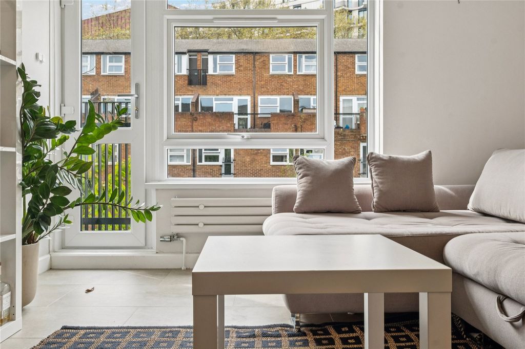 Property photo 2 of 13 Picture No. 02