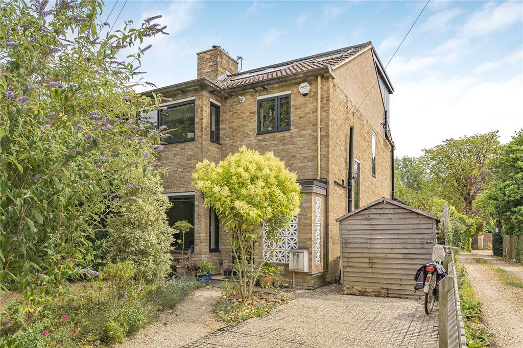 Property photo 2 of 15 Picture No. 35