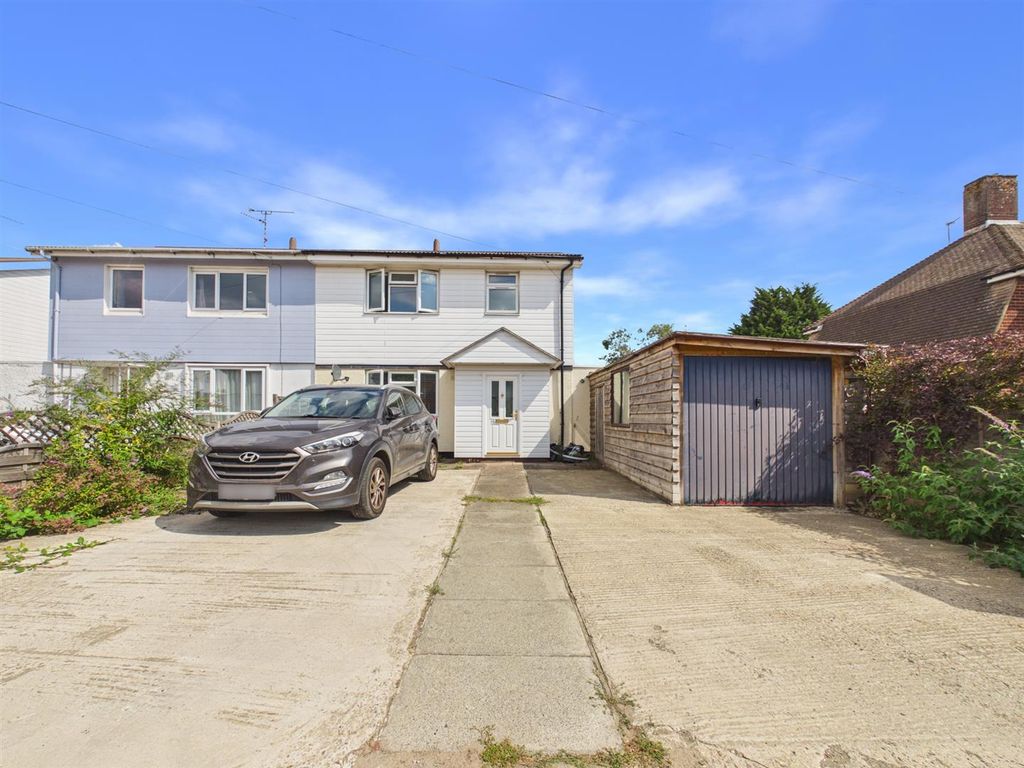 Property photo 1 of 12 Cam02435G0-Pr0375-Still023.Jpg