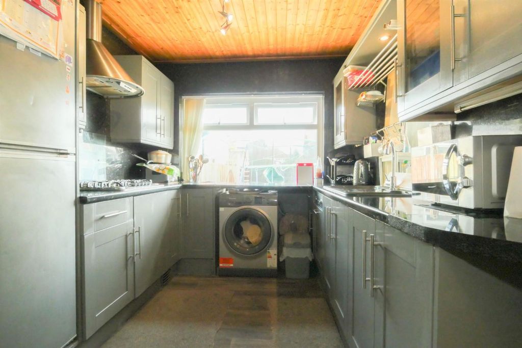 Property photo 2 of 13 Kitchen