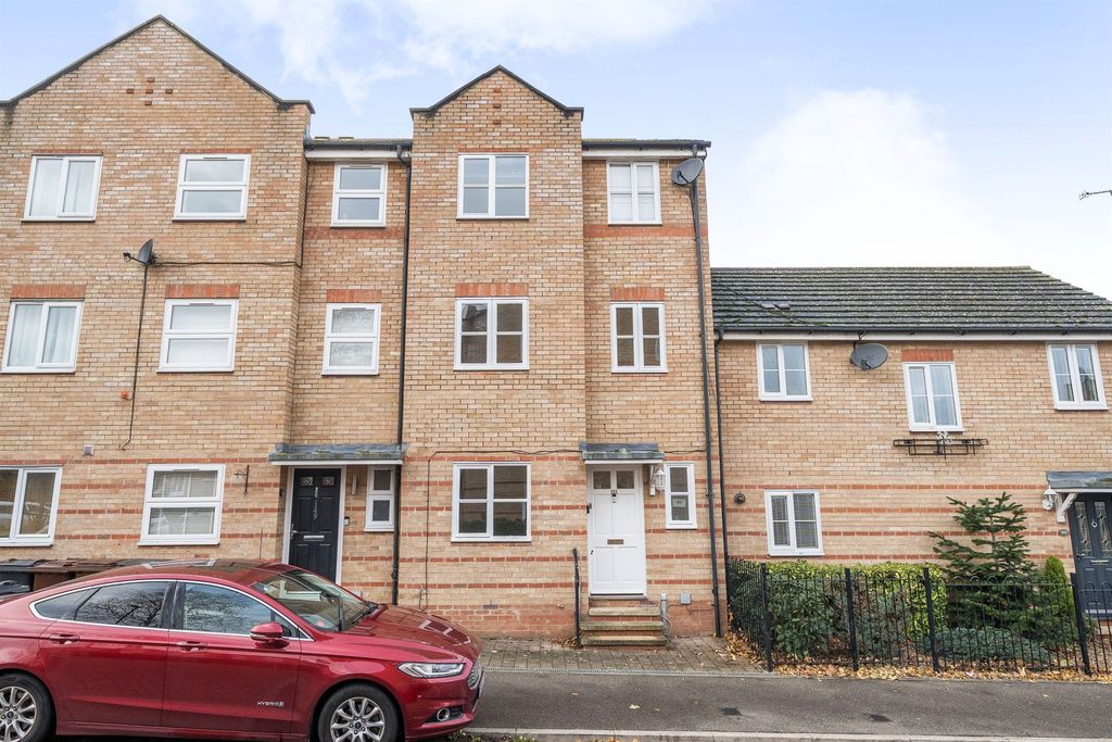 Property photo 1 of 21