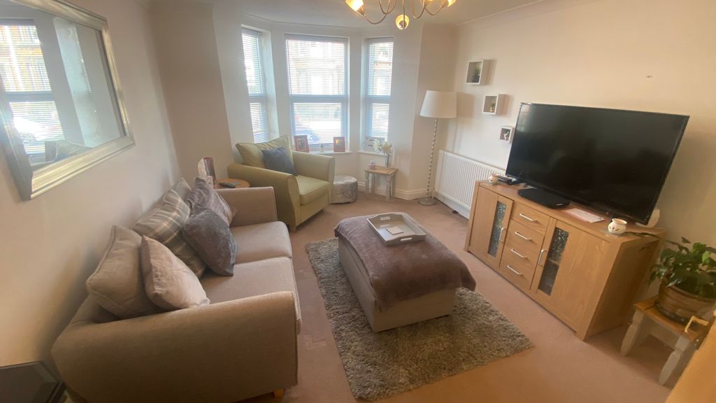 Property photo 2 of 5