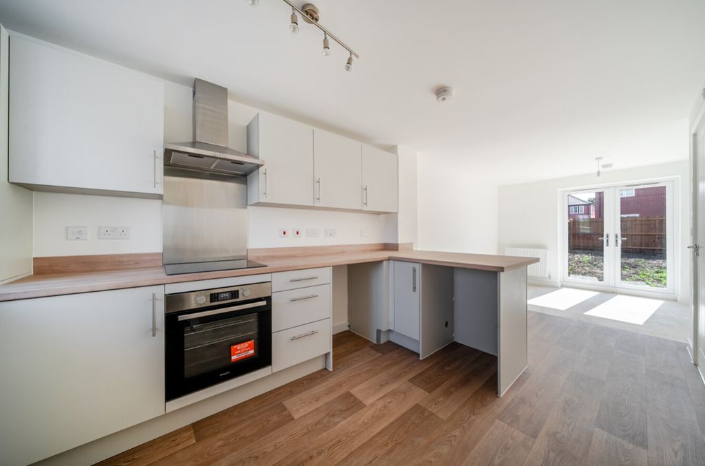 Property photo 2 of 14 1492453-5-6A5611c16F27d