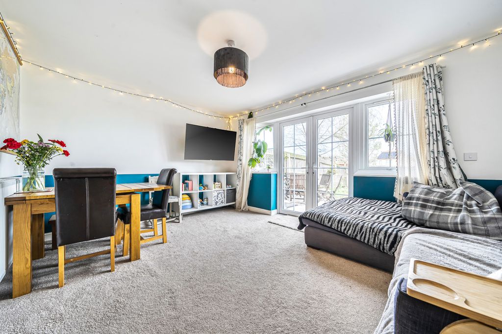 Property photo 3 of 14