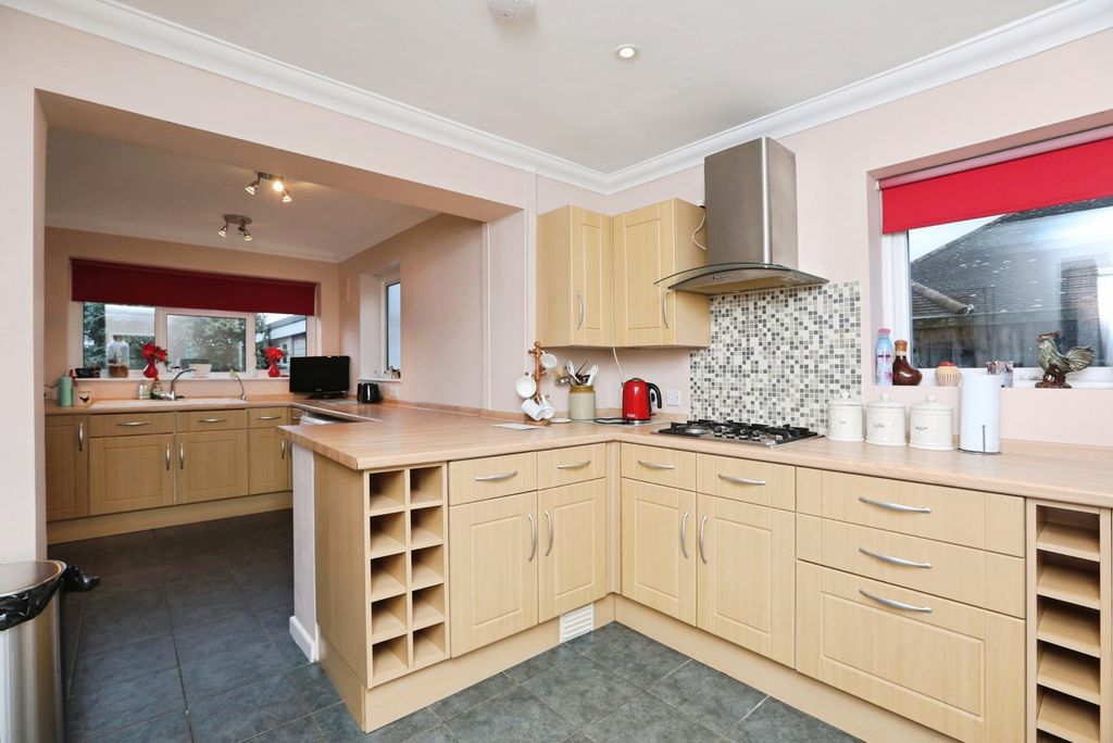 Property photo 3 of 20 Pbox-Img.Jpg