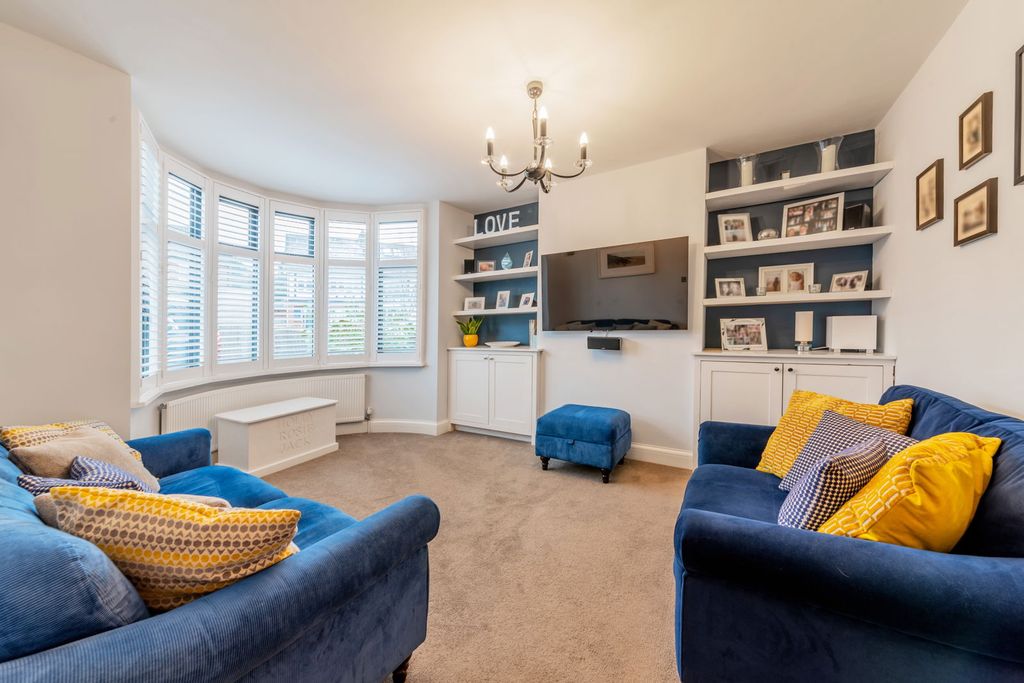 Property photo 2 of 22