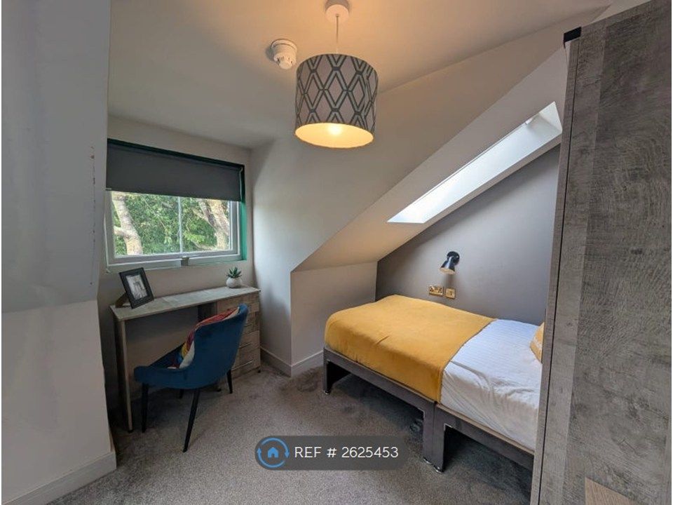 Property photo 3 of 6