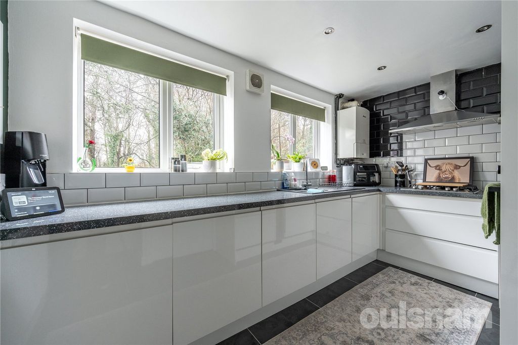 Property photo 3 of 12 Picture No. 24