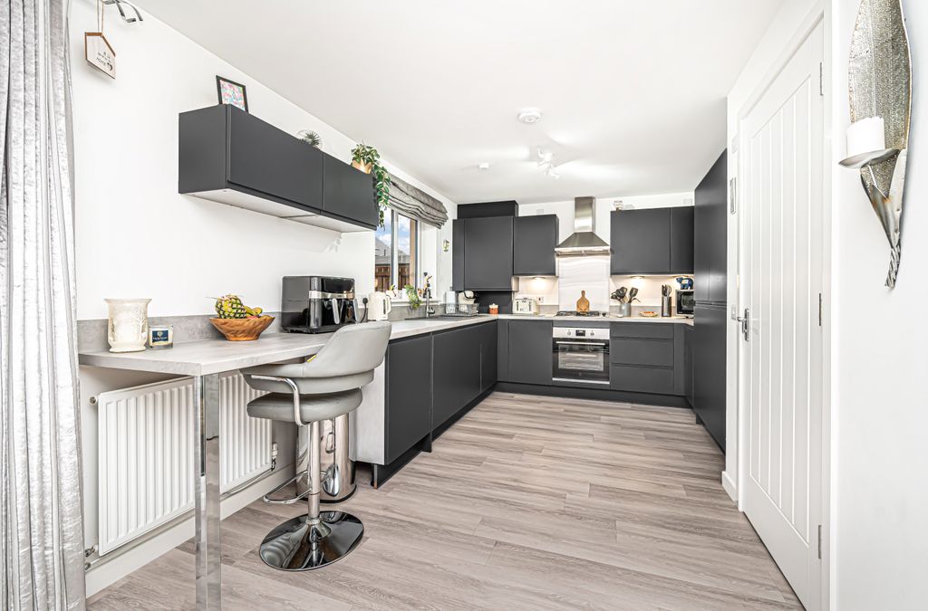 Property photo 3 of 29 Property Image 3