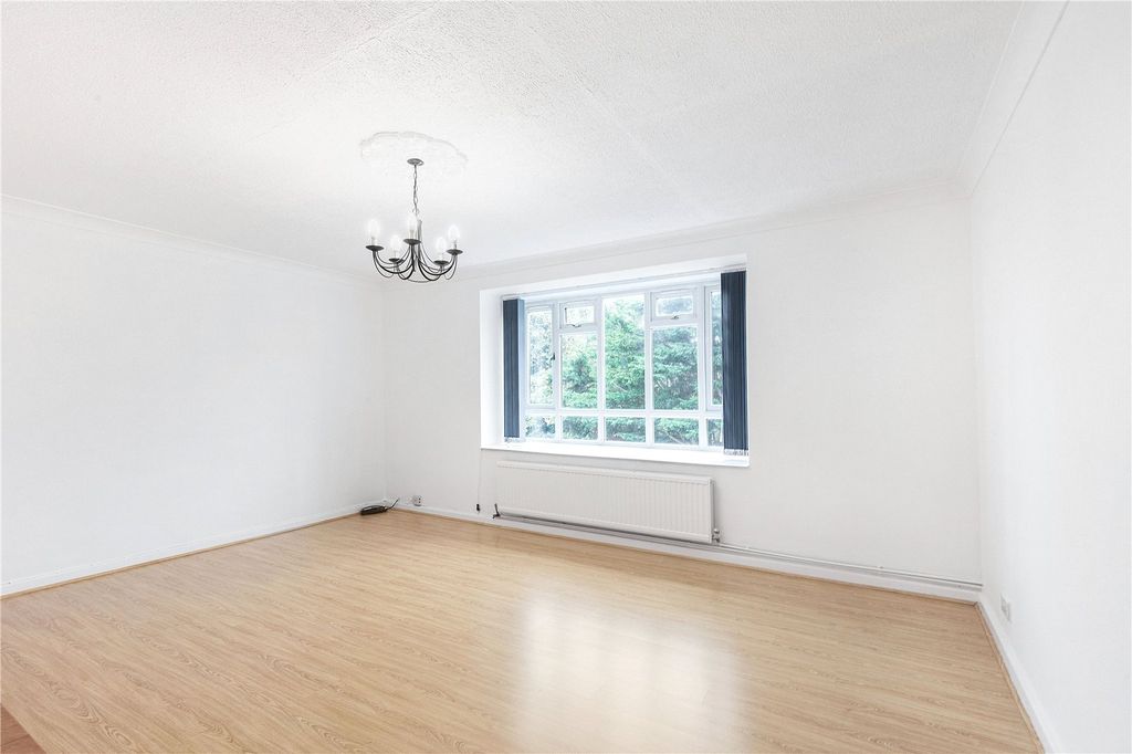 Property photo 3 of 10 Picture No. 05
