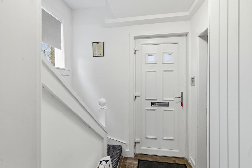 Property photo 2 of 18 Property Image 2