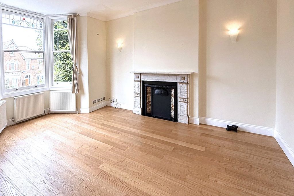 Property photo 2 of 12 Picture No. 64
