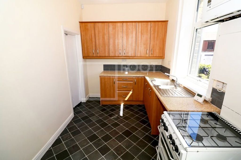 Property photo 3 of 38