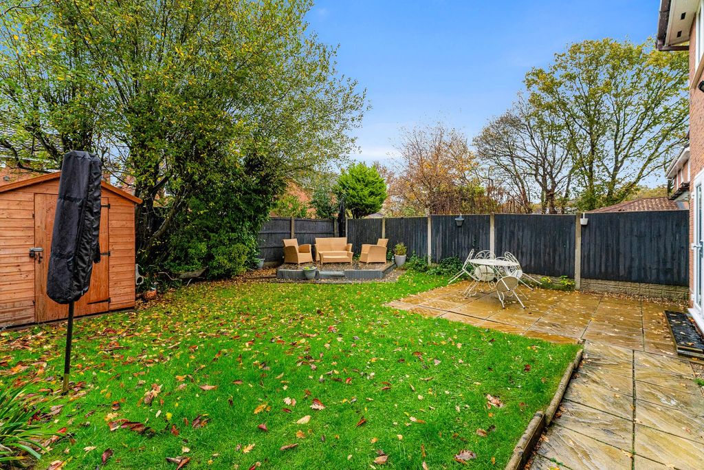 Property photo 2 of 25