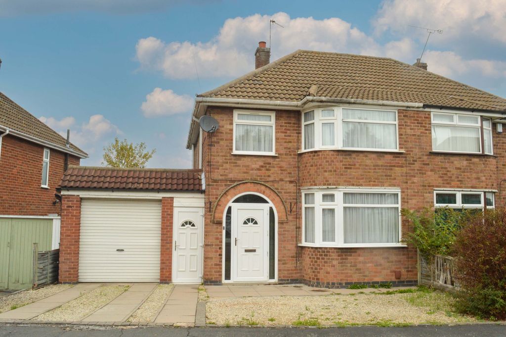 Property photo 1 of 22
