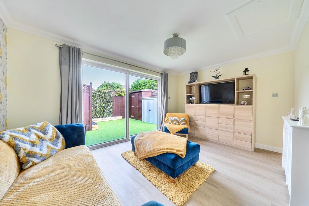 Property photo 3 of 20 1479726-10-6A32E30Cb6Aec.Jpg