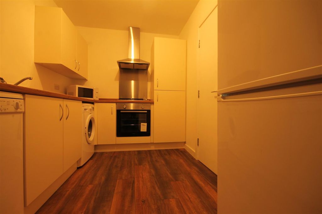 Property photo 2 of 9 3.Jpg