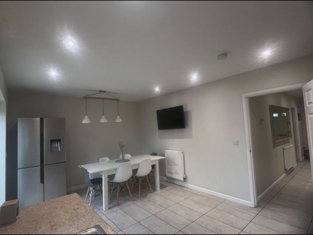 Property photo 3 of 19 3778337