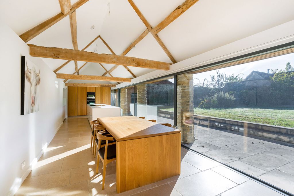 Property photo 2 of 24 Kitchen