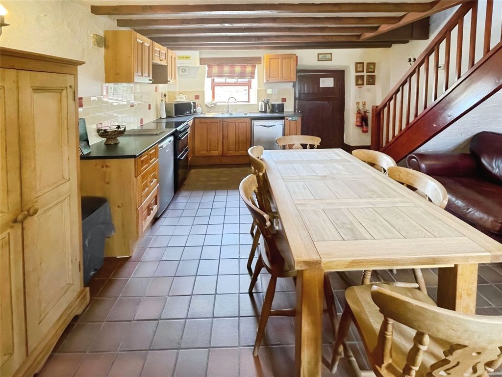 Property photo 2 of 9 Picture No. 07