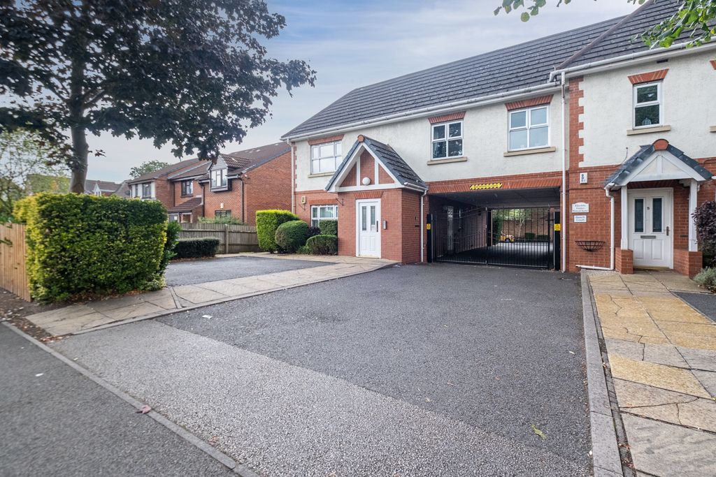 Property photo 1 of 16