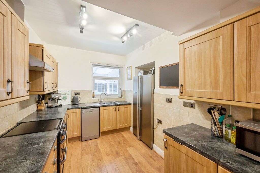 Property photo 3 of 22