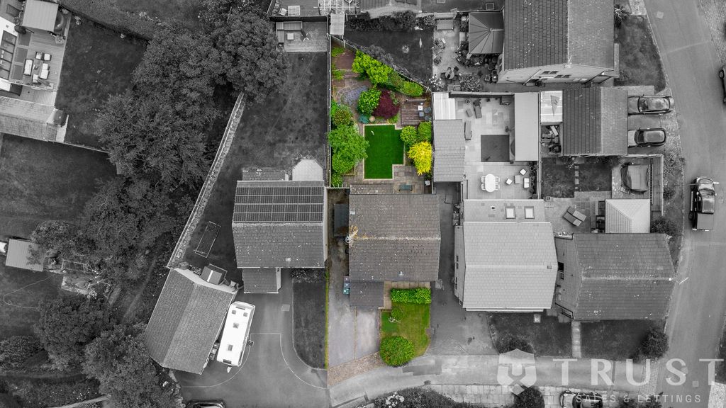 Property photo 3 of 41