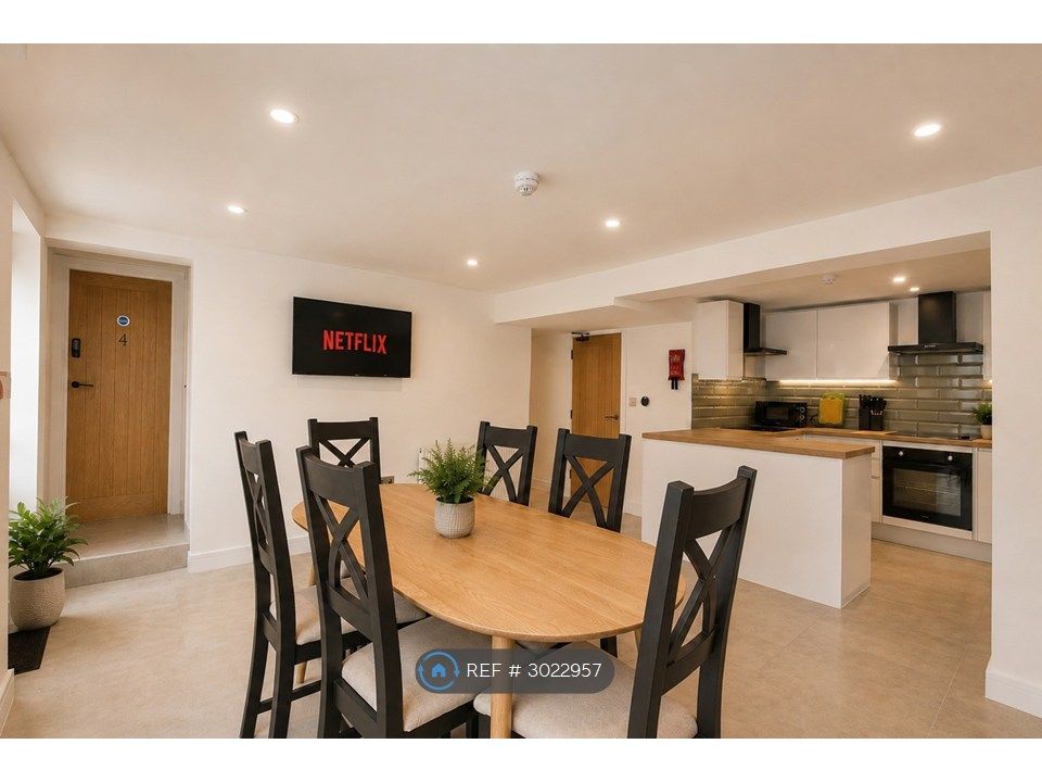 Property photo 1 of 35