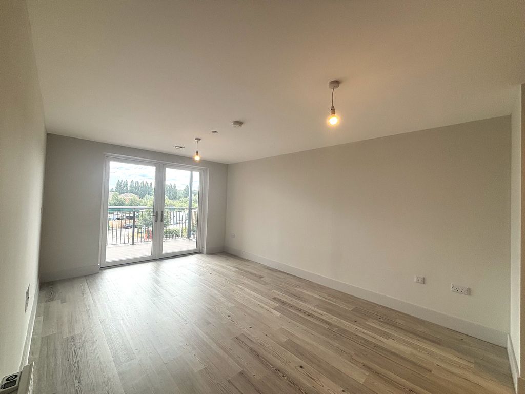 Property photo 3 of 16 Living Room