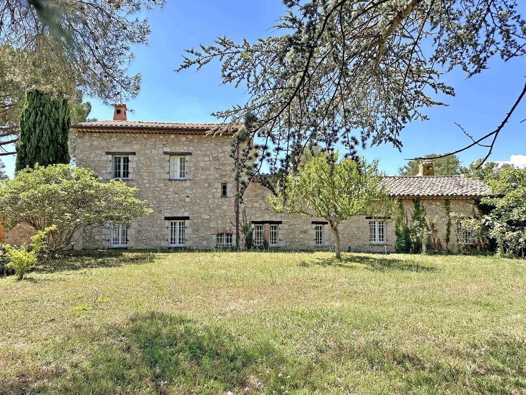 Property photo 2 of 39