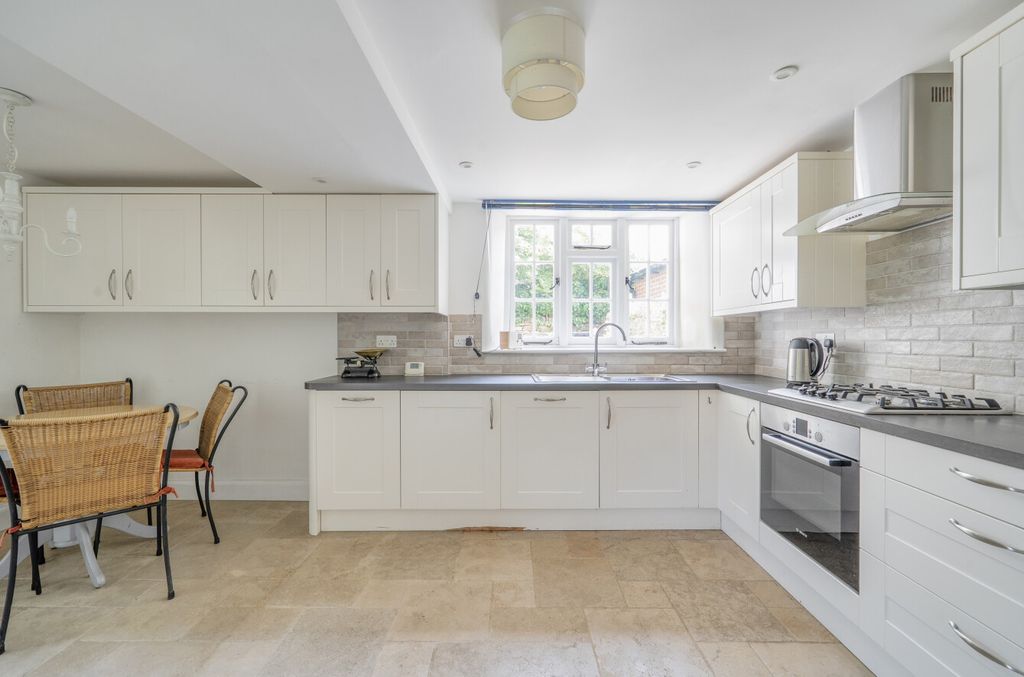 Property photo 3 of 16 Kitchen