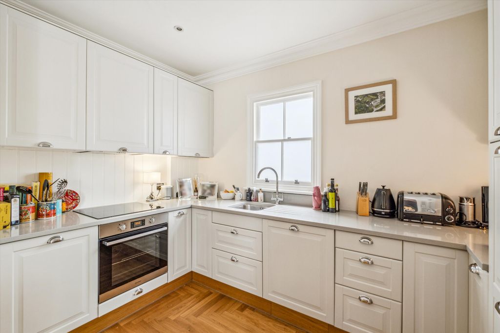 Property photo 3 of 15 Image