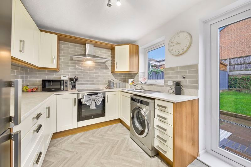 Property photo 2 of 27 Kitchen