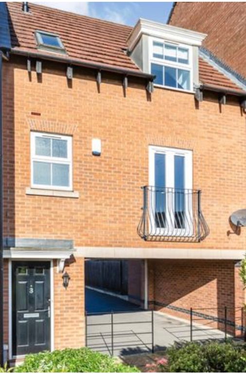 Property photo 1 of 9