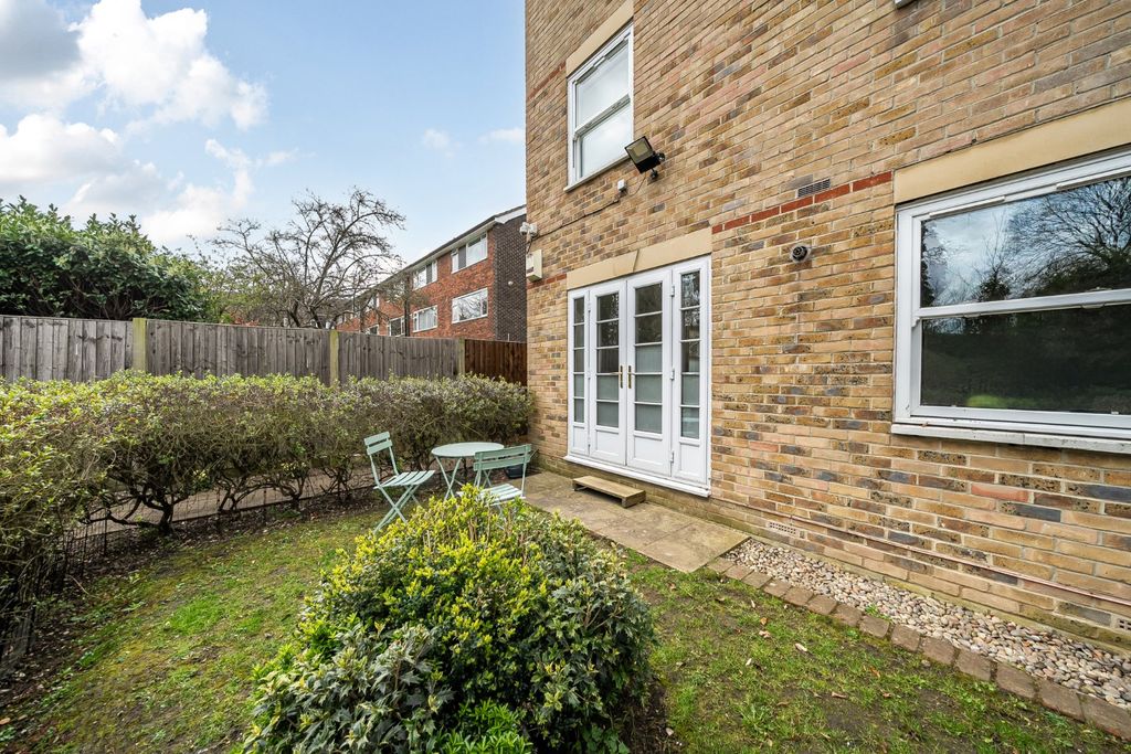 Property photo 1 of 20 Picture No. 16