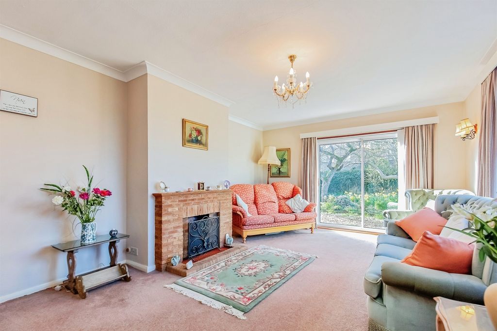 Property photo 2 of 19