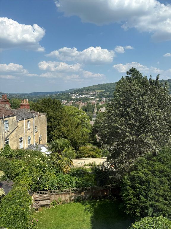 Property photo 3 of 12 Picture No. 23