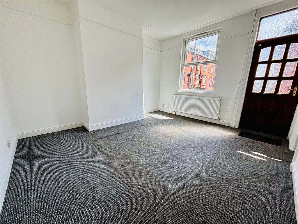 Property photo 2 of 10 Living Room: