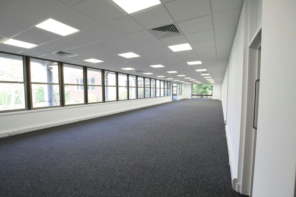 Property photo 3 of 10 6128546Bbd89330c0Da05878B5A1A3B9Img_0909.Jpg