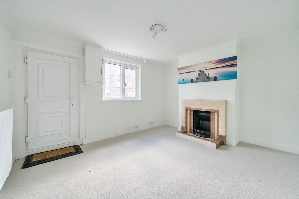 Property photo 3 of 22 1217325 (2)