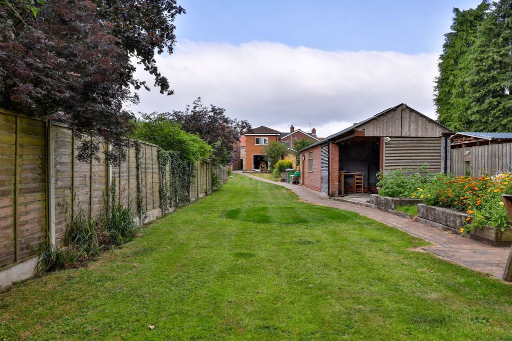 Property photo 3 of 22