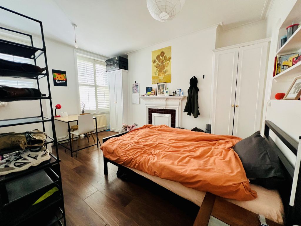 Property photo 1 of 5