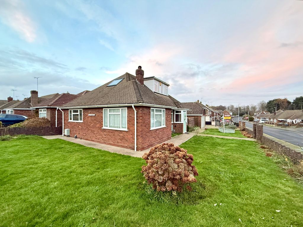 Property photo 3 of 28