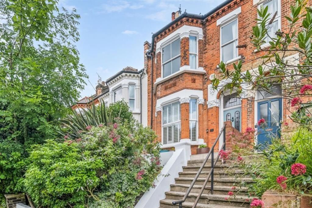 Property photo 1 of 30 118042_33971100_Img_10_0001