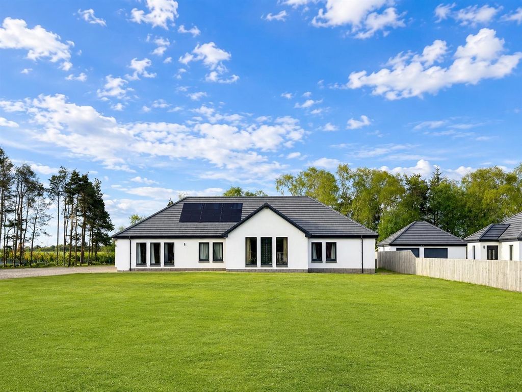 Property photo 1 of 29 External