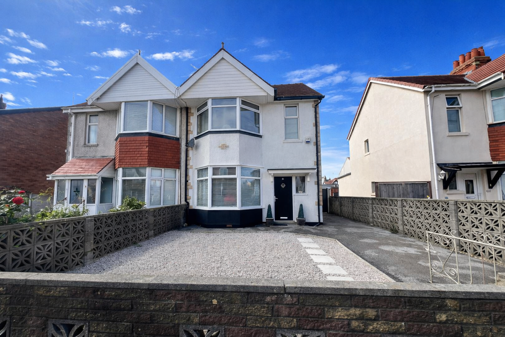 Property photo 1 of 21