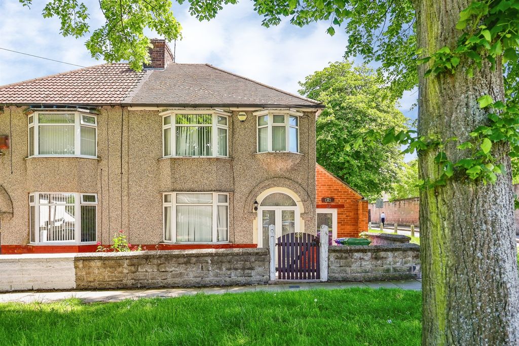 Property photo 1 of 12